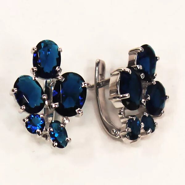 Сапфир ювелирный магазин текстильщики. Ручка корневертки ювелирный. Магазин для ювелиров в москве инструмент. Станок инструменты для ювелира. Сапфир ювелирный инструмент.