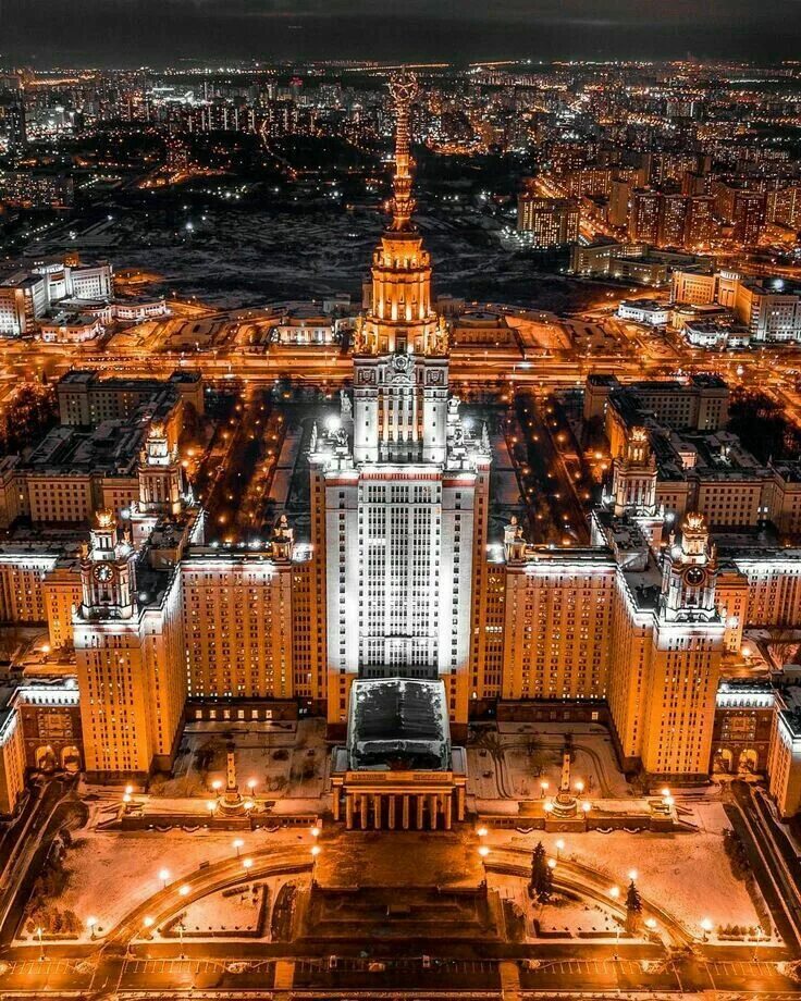 Кремль москва. A m moscow. В ломоносова мгу. A m moscow. Сталинские высотки мгу.
