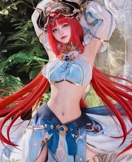 Nilou cosplay