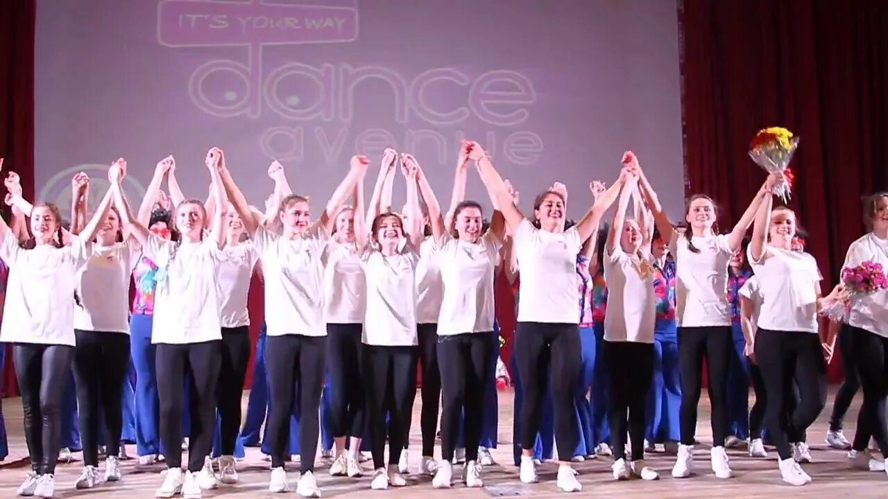 Дэнс авеню. Данс авеню ульяновск. Дэнс авеню ульяновск. Сибирский стиль новокузнецк бальные танцы. Дэнс авеню.