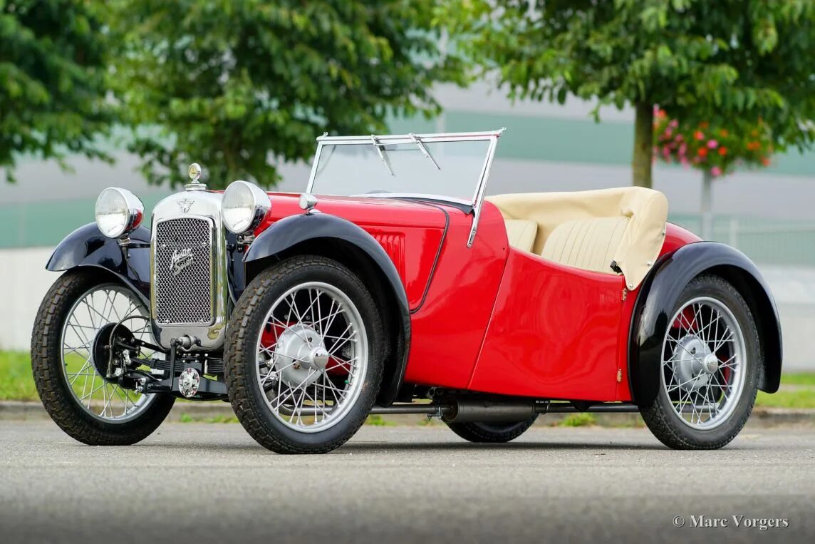 Austin 7 nippy. «Austin 7» (Austin Motor Company). Austin 7 коробка-седан, 1926 год. Austin 7 Ruby sedan (1935) (Остин 7 Руби седан (1935)) - чертежи.