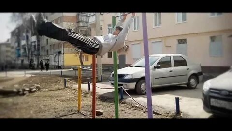 Гейнер на турнике
