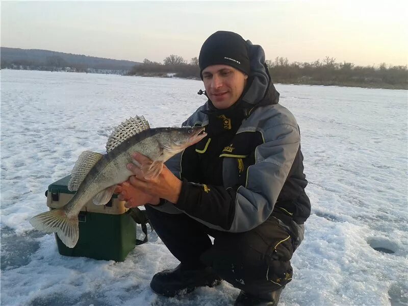 Зимняя рыбалка в брянске. Орлик 1 брянск. Зимняя рыбалка в брянске. Рыба на льду. Рыбалка в брянске.