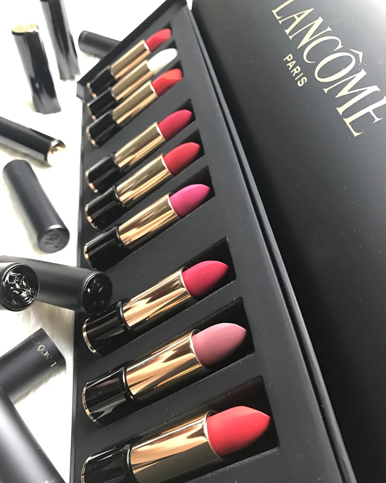 Lancome l absolu rouge matte отзывы. Помада lancome l'absolu rouge drama matte 274. L'absolu rouge lipstick lancome 212. Lancome absolu rouge. Lancome lipstick drama matte.