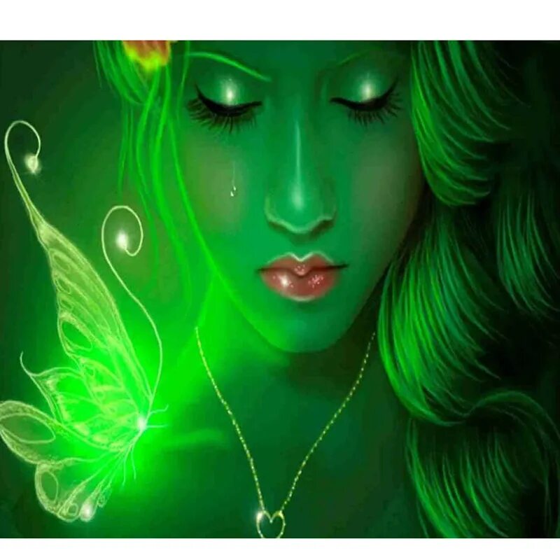 Под зеленым светом 25. Девушка в зеленом свете. Портрет зеленый свет. Зеленый свет картина. Зеленое освещение арт.