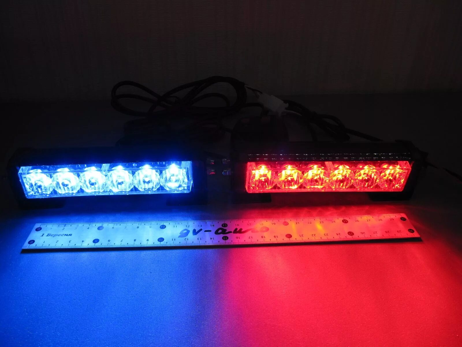 Led стробоскопы. Стробоскопы синие federal signal. стробоскопы federal signal t1006. стробоскопы стоп сигнала 24в. лед стробоскопы lft 2110..
