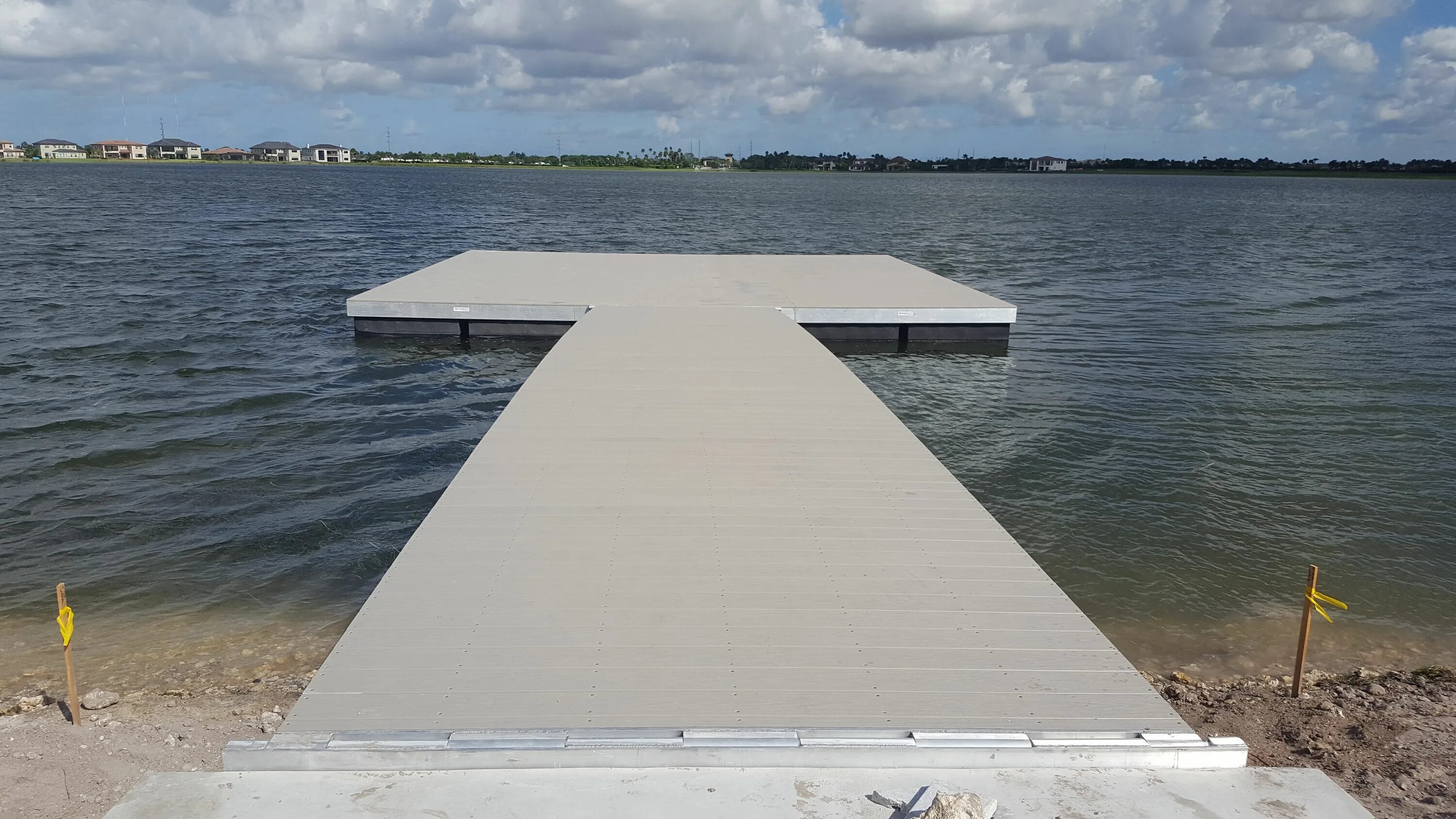 Пирсы и причалы. Пирс донсак. Пирс 34. Трап для понтона. Ограждение причала.