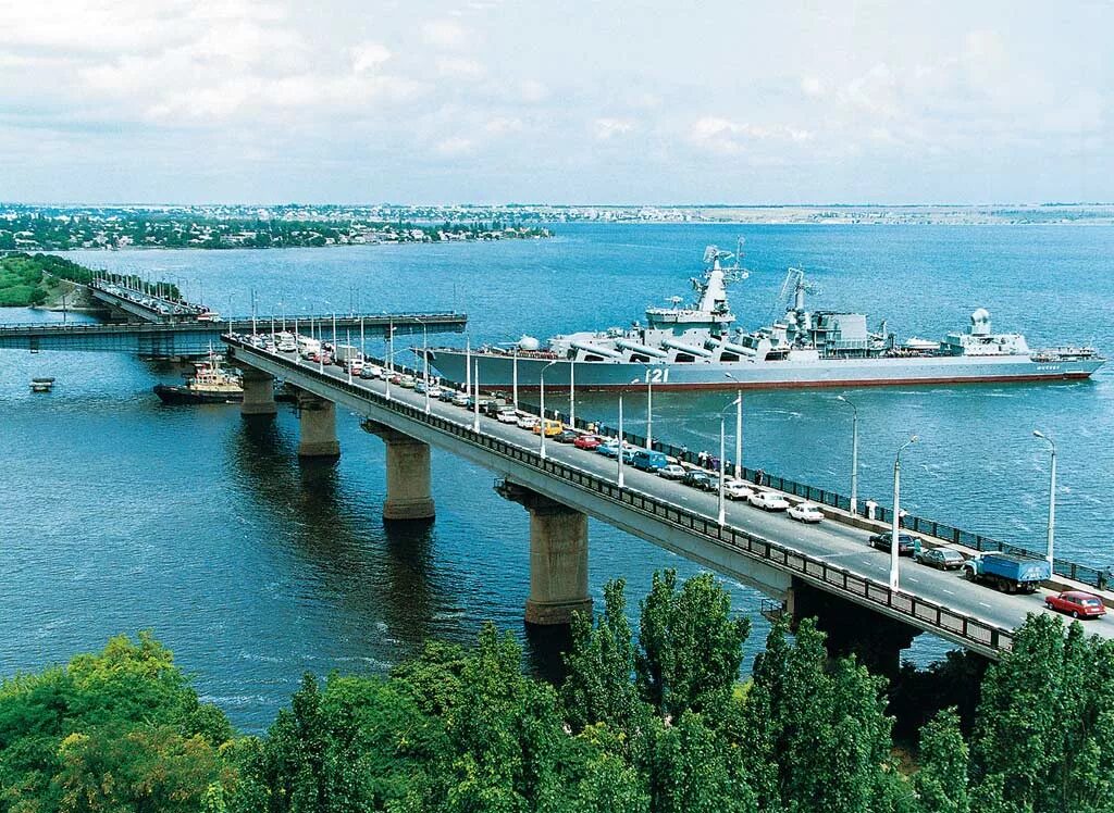 Николаев какой. Город Николаев Варваровский мост. Варваровский мост через Южный Буг. Николаев город мост. Николаевск Украина.