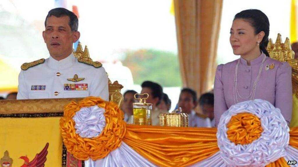 Дипангкорн расмичоти. Принцесса Тайланда Срирасми. Сутхида Вачиралонгкорн. Наследный принц Тайланда. Жена короля Тайланда Срирасми.