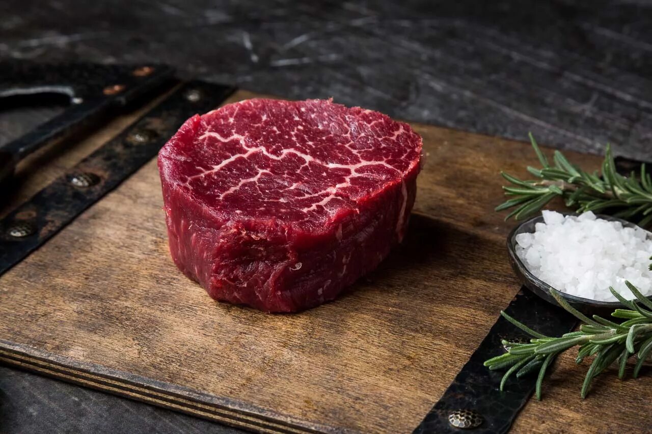 Вырезка филе миньон. Вырезка филе миньон. Вырезка филе миньон. Стейк filet mignon. Вырезка филе миньон.