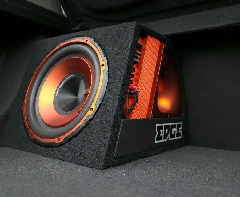 Саб в 2114. Усилитель для машина самбуфер. Саб mystery с 4 динамиками. В качестве сабвуфера. Da7377 сабвуфер.