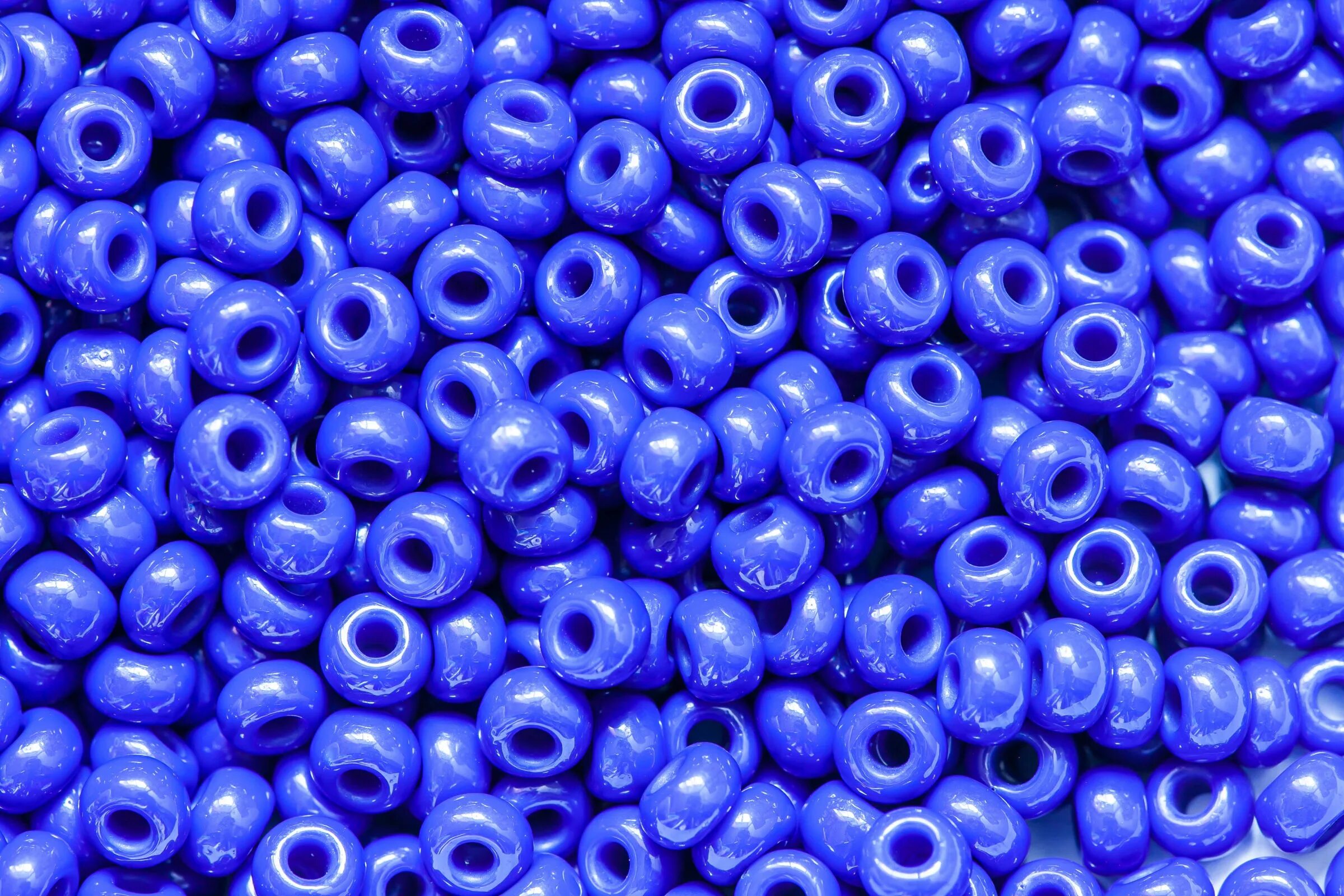 17165 чешский бисер. Бисер минск. Топ с бисером. Чехословацкое бусы сатиновый бисер винтаж. Бисер минск.