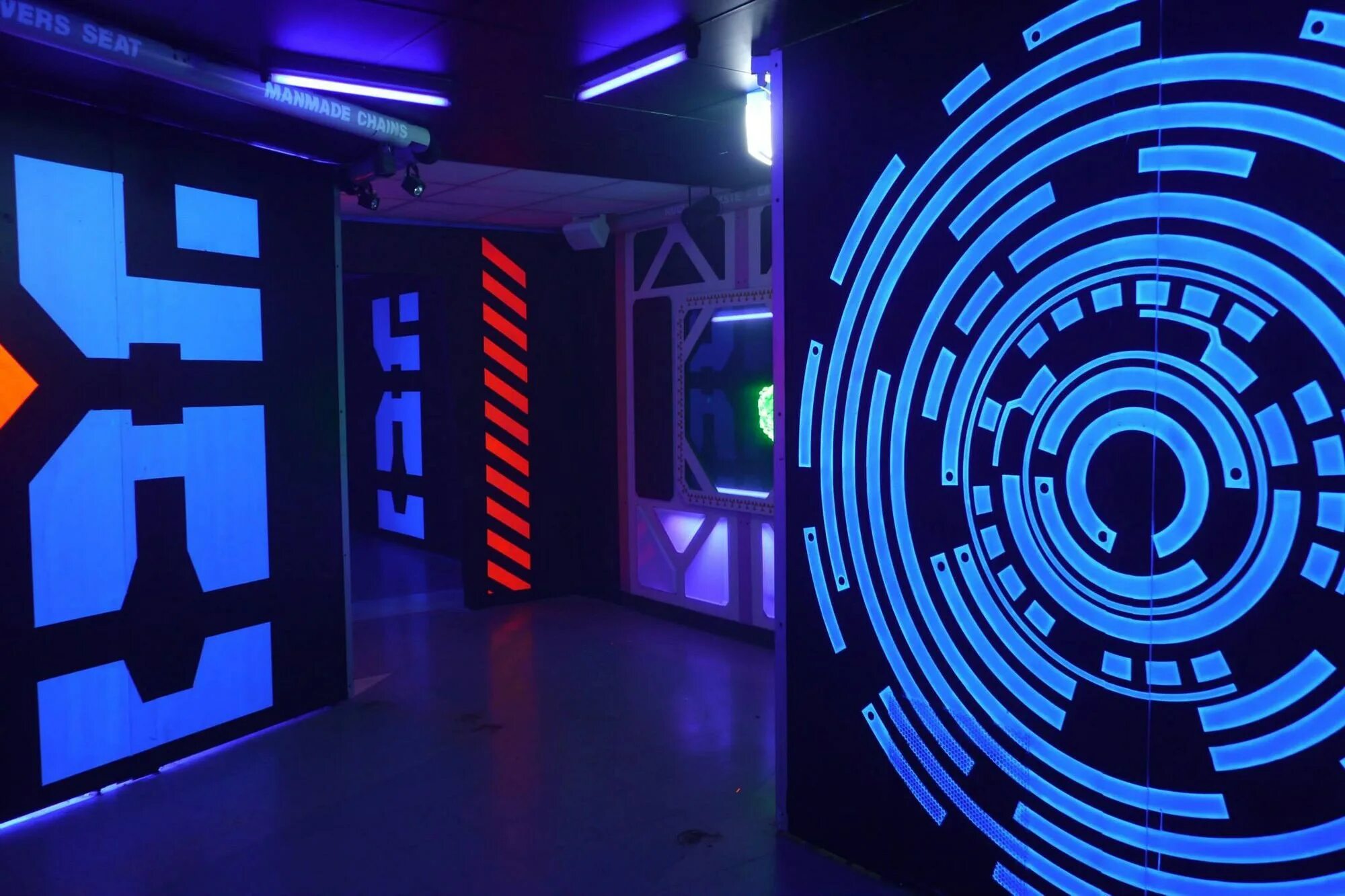 Лазер тег. Лазертаг-арена «laser.fight». lasertag arena. аренный лазертаг. лазертаг-арена, пенза.