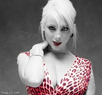 Maria Brink Nude And Hot Scene Photos.