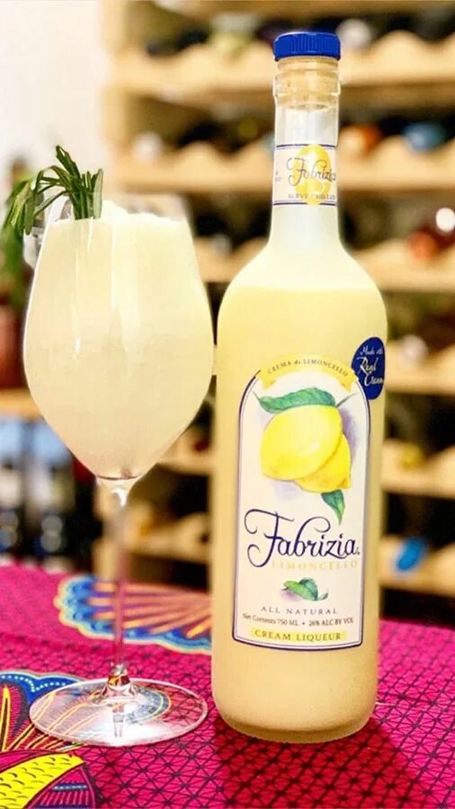 Лимончелло со сливками. Сливочная лимончелло. Коктейль лимончелло яичный белок. Коктейль сливочный 30гр роял. Коктейль лимончелло со сливками.