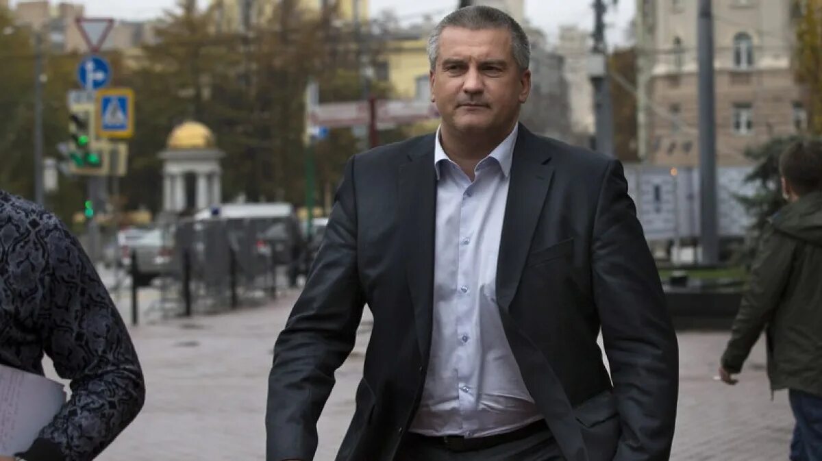 Высоцкий хотел бежать из СССР и остаться жить в США? Тайну спустя годы раскрыл е