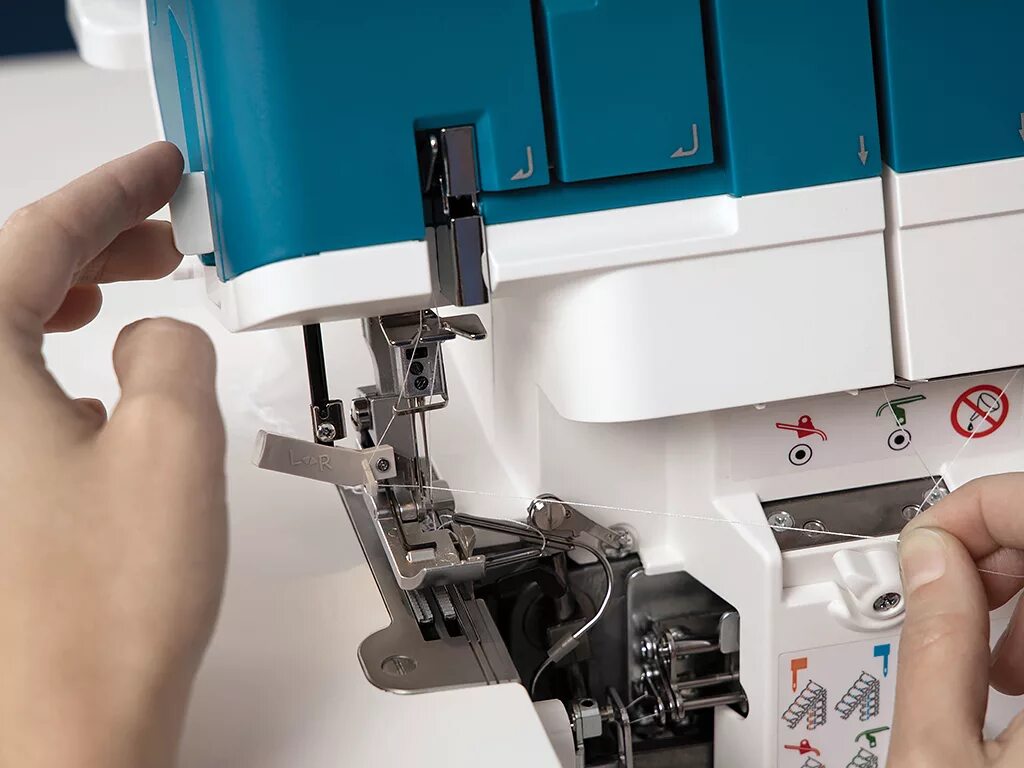 Оверлок пфафф. Pfaff admire air 5000. коверлок pfaff. оверлог эдмаир пфафф пневматика.