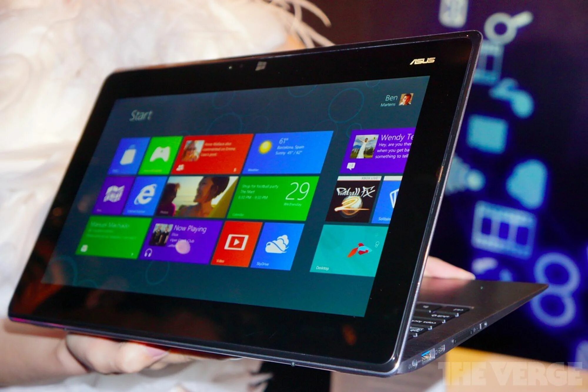 Телефон ноутбук 8. ASUS ноутбук планшет Windows 8. ASUS ноутбук трансформер Windows 8. Планшет асус 8' Windows. Планшет 8 дюймов асус трансформер Windows.