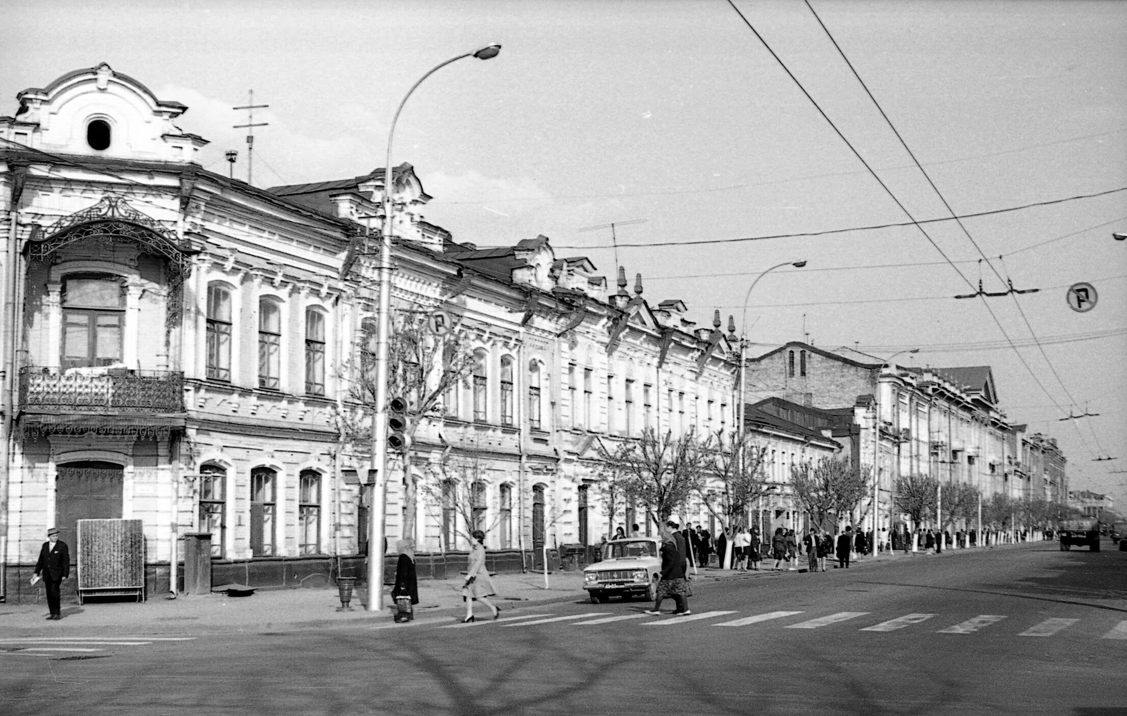 Организации г саратова. Саратов, Московская ул., 104. Проспект Ленина Саратов. Улица Московская дом 104 Саратов. Дом Красулина Саратов.