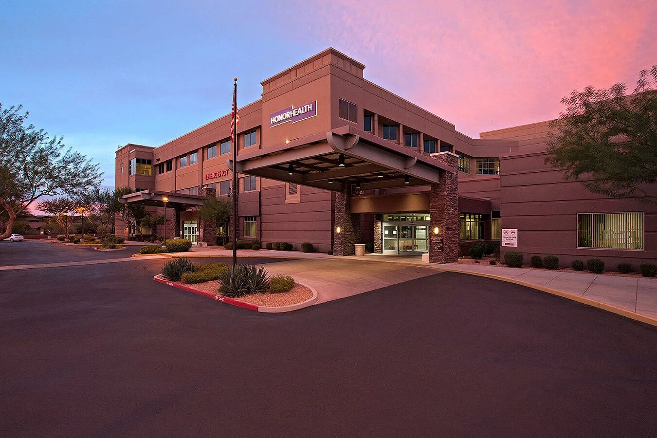 Америка госпиталь. Город Скоттсдейл, Марикопа-Каунти, штат Аризона. Больницы США Аризона. Здания Аризона США. Госпиталь США.