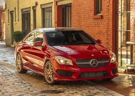 Mercedes красный