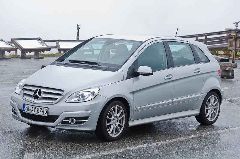 Mercedes Benz b180. Mercedes Benz b180 2013. Мерседес б 180. Мерседес b180 2012.