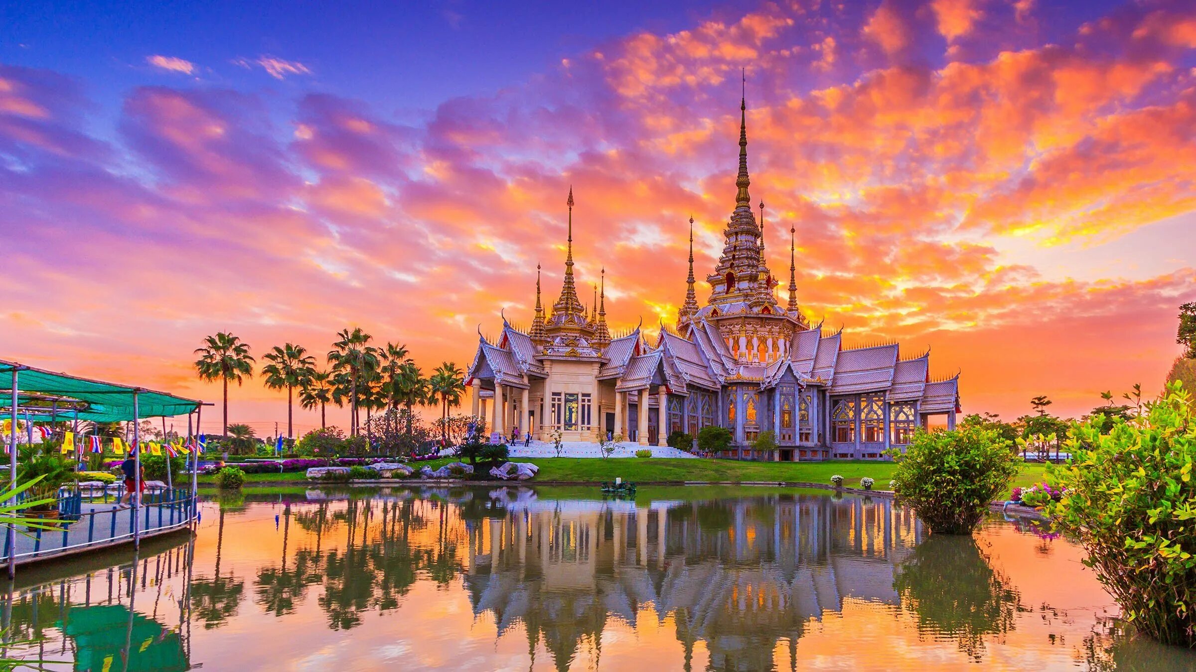Провинция Чиангмай, Таиланд. Храм Арун Тайланд. Чиангмай Таиланд достопримечательности. Тайцы Бангкок.
