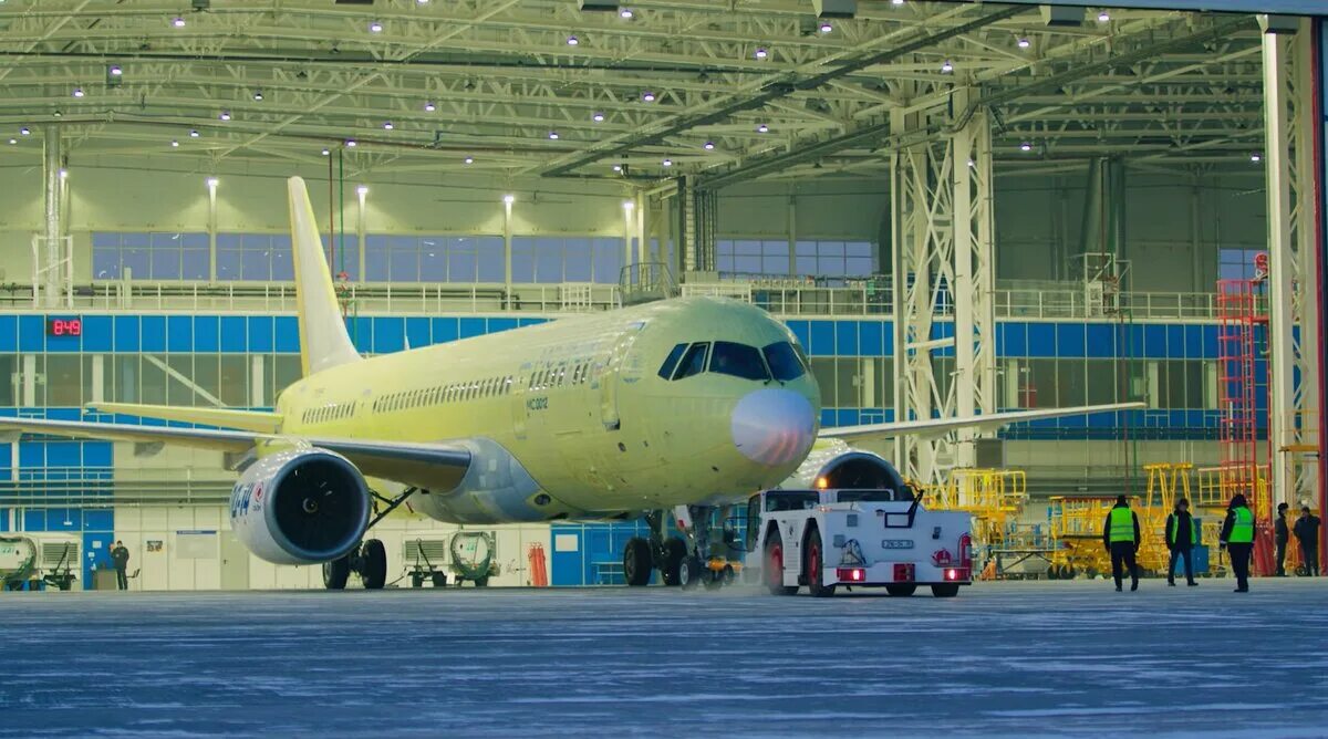 Полет мс. Мс-21-310. мс-21-300. мс-21 с двигателем пд-14. мс-21 первый полет.