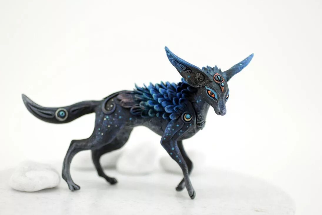 Night guardians игрушка. Night guardians игрушка. Night guard toy. Fnaf фигурки. Игрушка охранник из игры в кальмара.