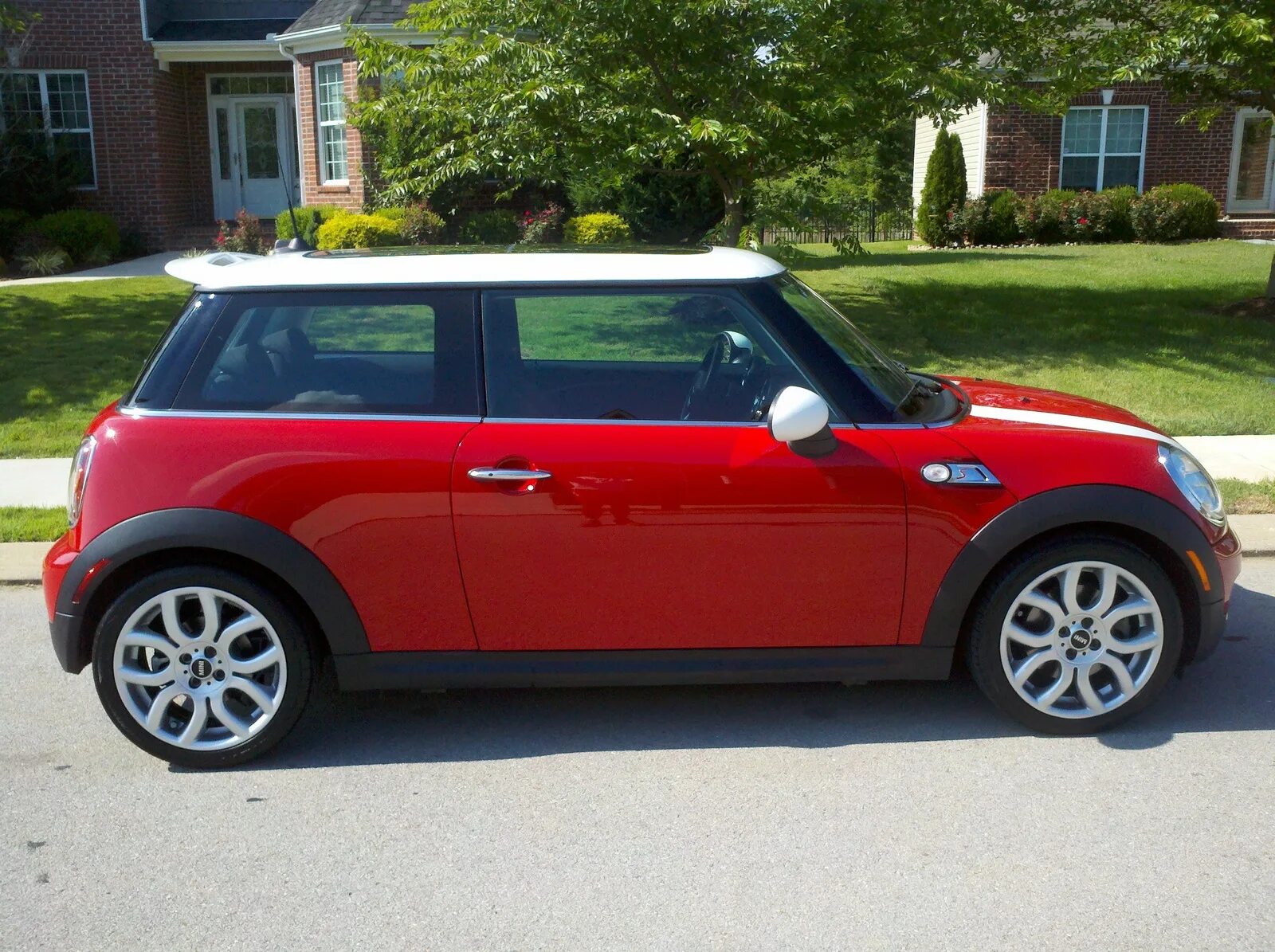 Цв мини. Мини купер s 2009. mini cooper clubman 2009. mini cooper d 2009. mini cooper 2014 расцветки.