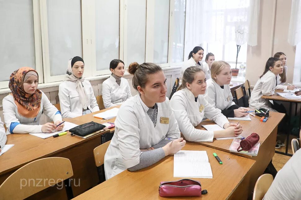 Медицинский сайт пенза. Колледж медицинский колледж Пенза. Пензенский базовый медицинский колледж Пенза. ПБМК Пенза преподаватели.