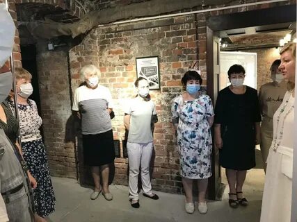 Без срока давности открывая шкаф