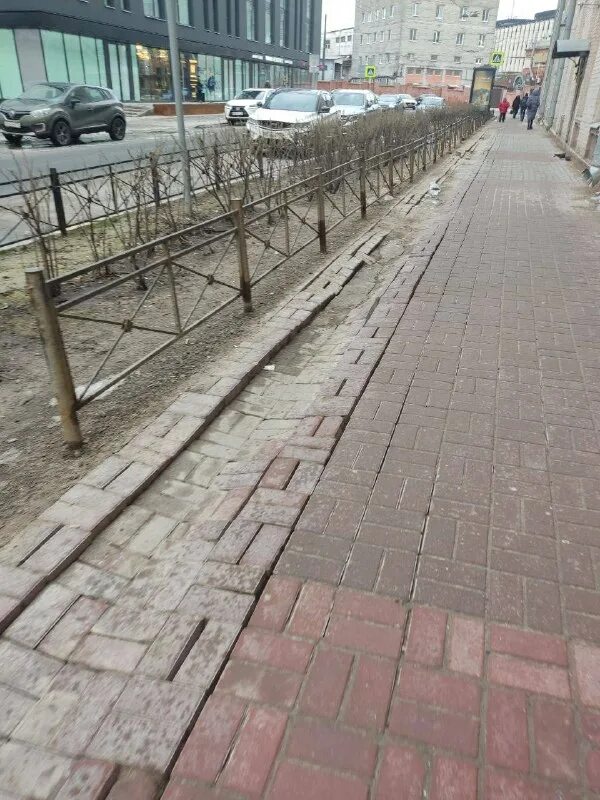 улица петербурга тротуары. пешеходные зоны невского проспекта петербург. благоустройство петербурга. мощение гранитом. питер осенью.