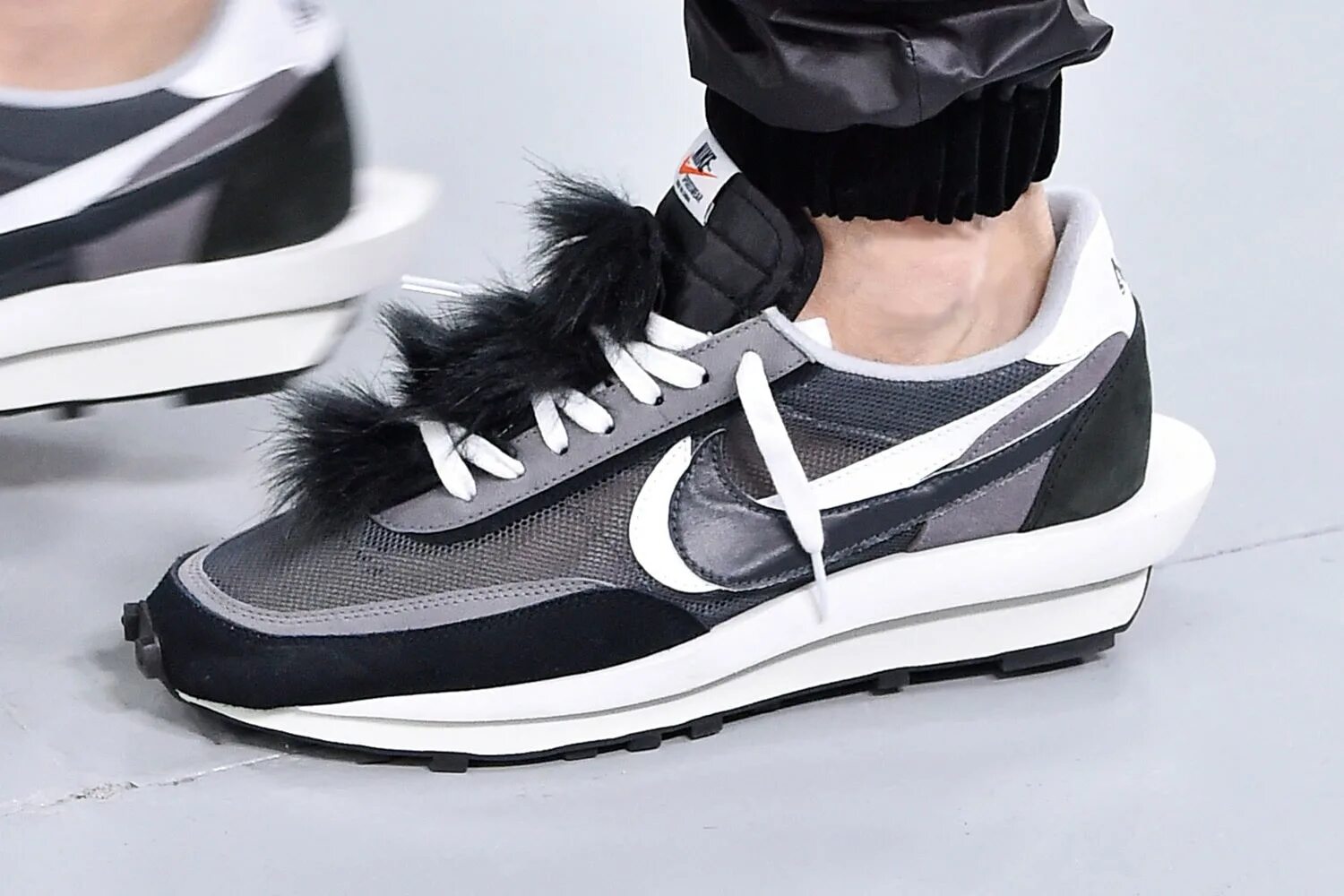 Sacai x nike. Nike Sacai 2. Nike Sacai. Nike Sacai White Gray. Nike ldwaffle x Sacai x Undercover.