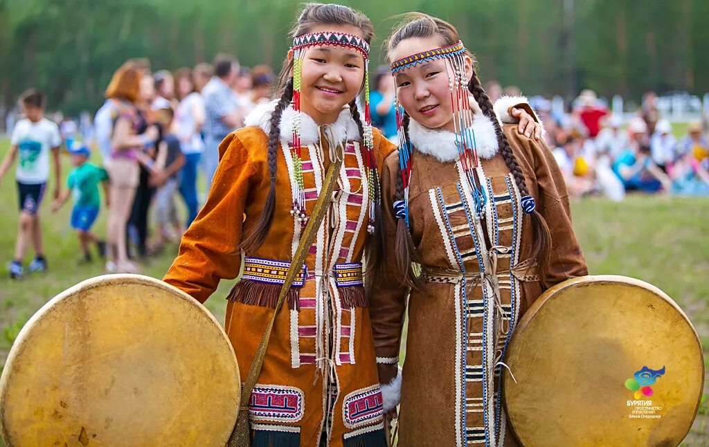 Восточная сибирь какие народы. Эвенки Бурятии. Эвенки народы дальнего Востока. Буряты эвенки Тофалары. Народы севера Сибири и дальнего Востока.