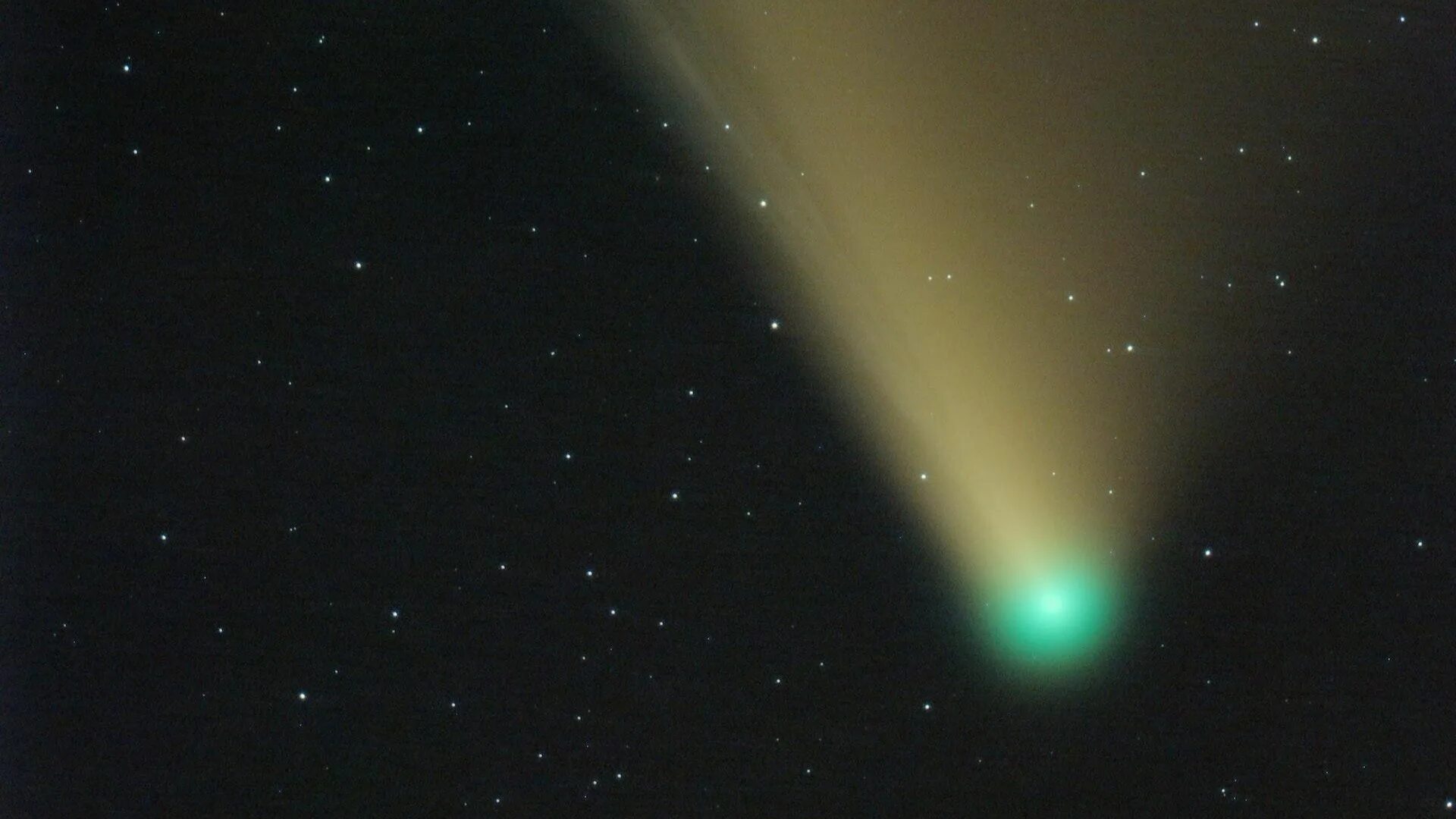 Где сегодня можно увидеть комету в россии. Комета c/2022 e3. C/2023 a3 Комета. Зеленая Комета 2023. Комета 2022 e3 ZTF.