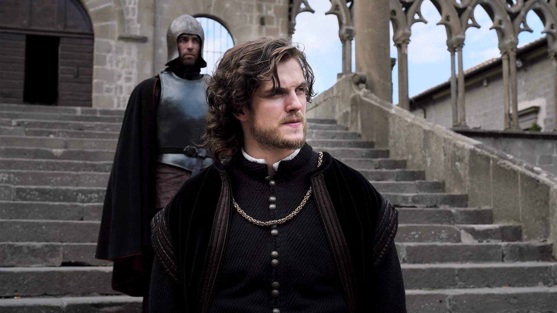 Лоренцо медичи. Флоренция эпохи медичи. Палаццо питти внутренний двор. Флоренция палаццо медичи-риккарди герб медичи. Сан лоренцо флоренция капелла медичи.