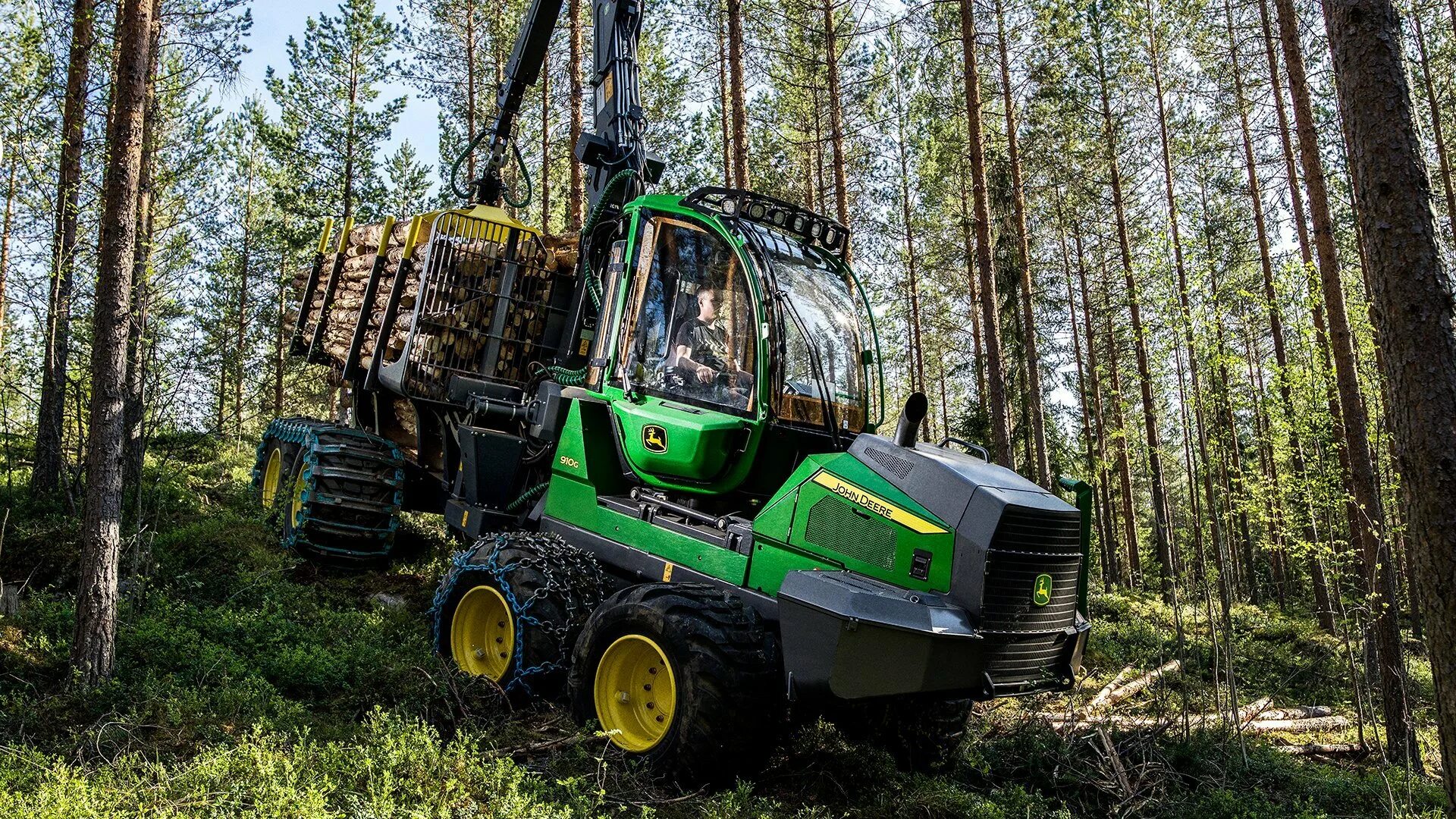 Харвестер лесозаготовительный. Форвардер John Deere. Харвестер John Deere. Машина John Deere форвардер. John Deere 910.