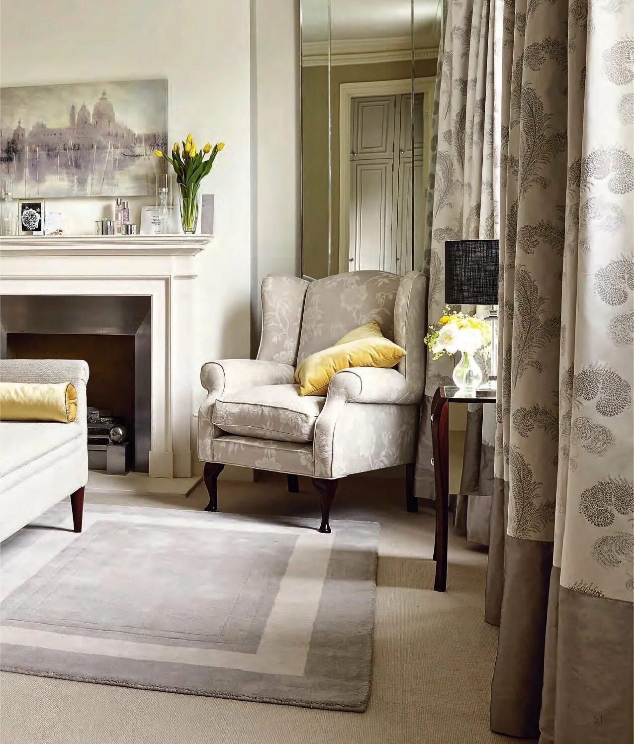 Гостиная с бежевыми стенами. Серый с бежевым в интерьере. Бенджамин мур серо-бежевая гамма. Серый с бежевым в интерьере. Серый с бежевым в интерьере.