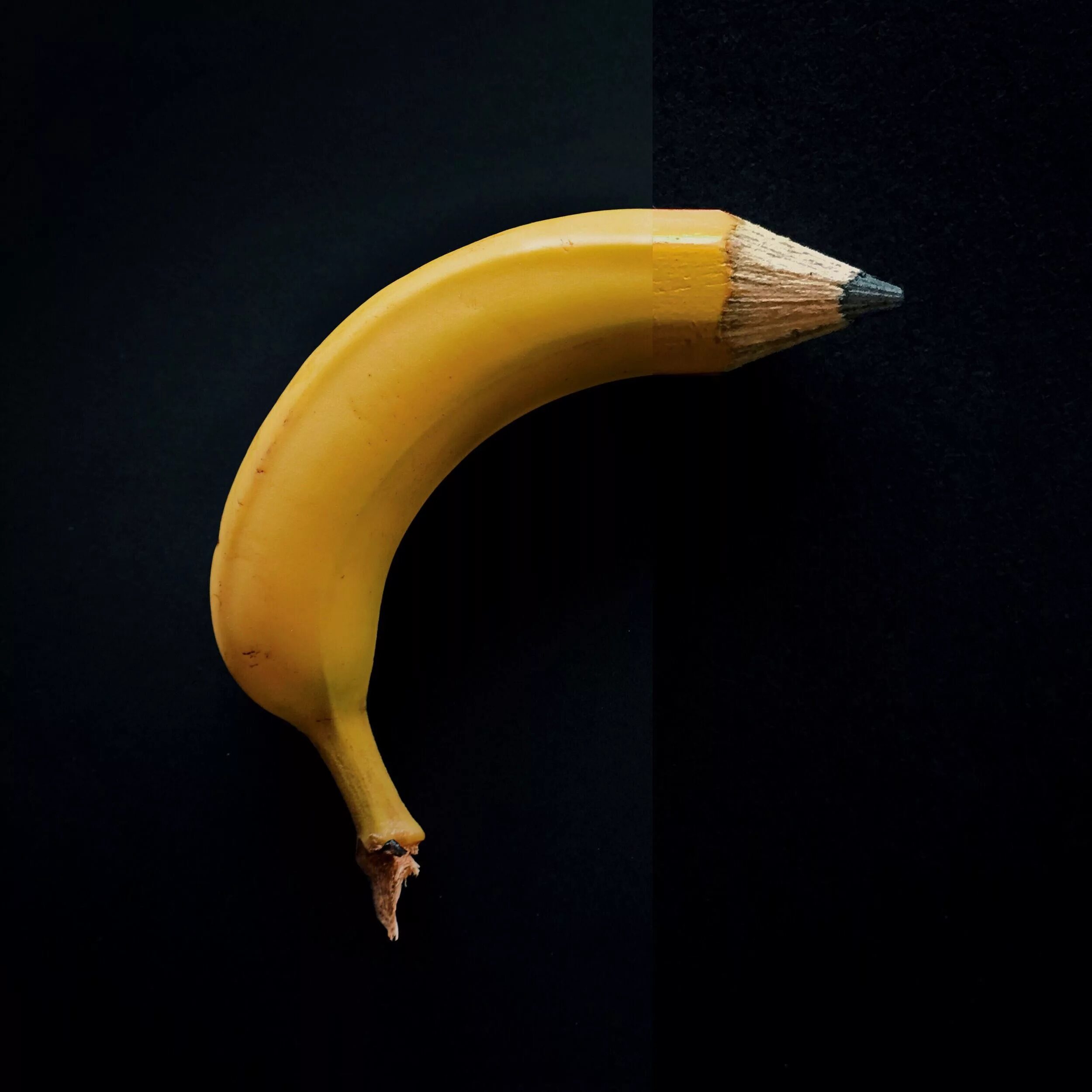 Фотограф Stephen MCMENNAMY. Необычные предметы. Банана пенсил