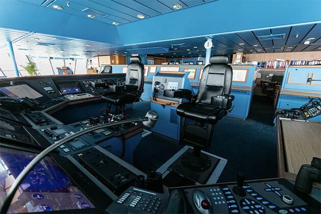 Ship bridge. Уроки по express marine. Ship bridge. National geographic endurance судно. Штурман судоводитель.