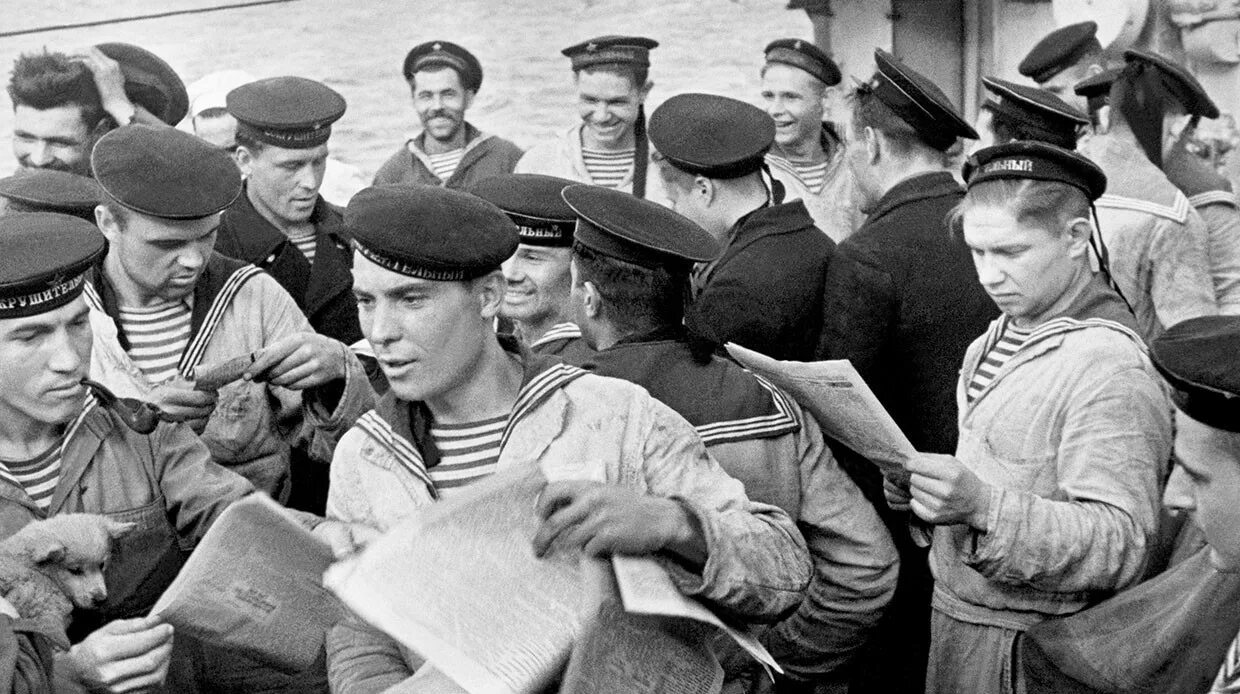 Моряки в годы великой отечественной войны. Моряки Балтийского флота 1942. Матросы Великой Отечественной войны. Моряки на фронте. Вматросы на войне.