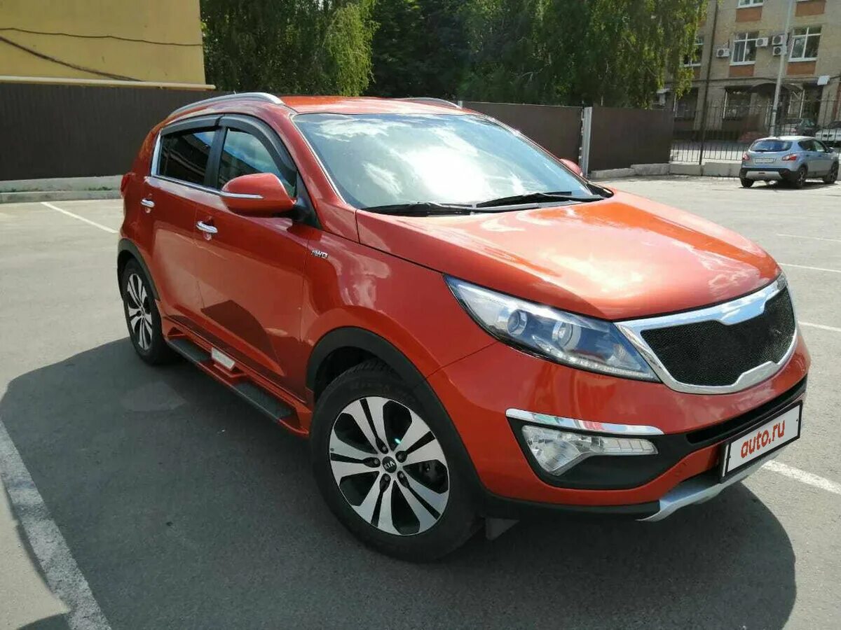 Sportage 2012 года. Kia Sportage оранжевая 2012. Киа Спортейдж 2012 оранжевый. Kia Sportage III 2012. Оранжевый Kia Sportage 3.