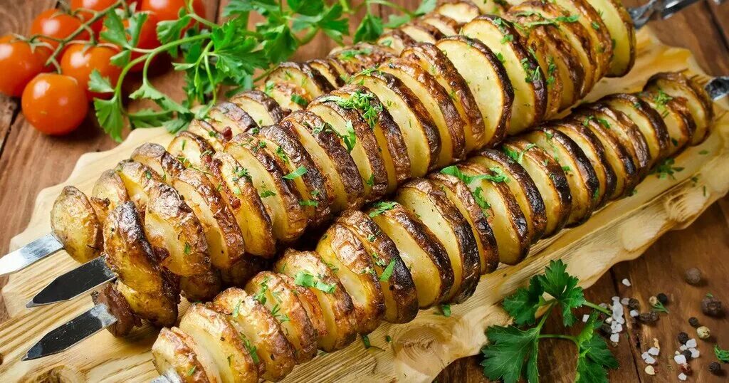 люля-кебаб из курицы на мангале. картофель на мангале на шампурах. шашлык джан. шашлык краснодар. джан шашлык ульяновск меню.