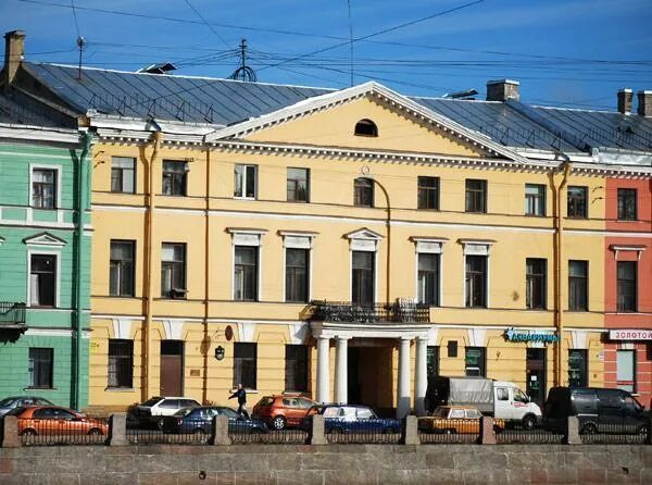 Дом олениных в петербурге фонтанка. Наб реки фонтанка 97. Фонтанка 97 на карте. Фонтанка 97 с улицы. Набережная фонтанки 97 карта.