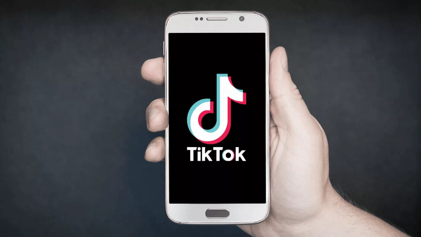 Тик ток. Тик ток на экране телефона. Тик ток экран. Tik Tok на смартфоне.