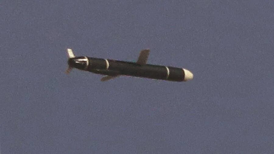 Испытание крылатой ракеты. Американская гиперзвуковая ракета agm-183. Испытание крылатой ракеты. Гиперзвуковая ракета циркон. Кр циркон 3м22.