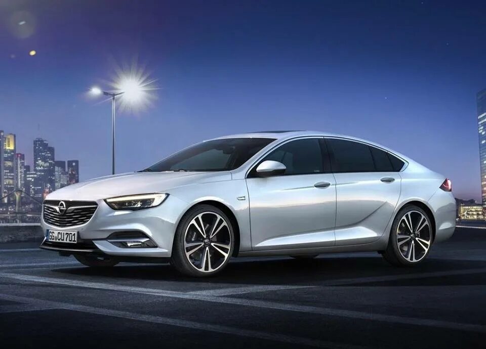 Опель инсигния б. Опель Инсигния 2020. Opel Insignia 2017. Опель Инсигния 2019. Опель Инсигния 2017.