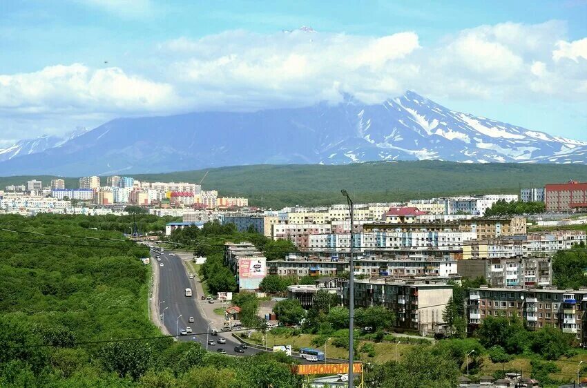 Петропавловск-камчатский исторический центр. Камчатка южно сахалинск. Центр петропавловска-камчатского. Фото петропавловск-камчатский сейчас. Петропавловск-камчатский 2024.