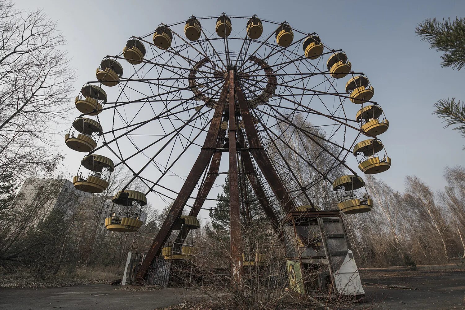 Pripyat chernobyl. Чернобыль Припять. Припять Чернобыль ЧАЭС зона отчуждения. Чернобыль город Припять. Колесо обозрения Припять 1986.